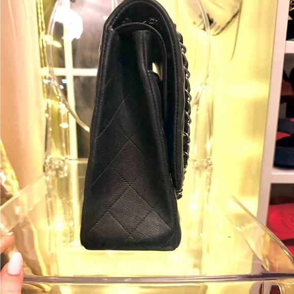 Chanel Black Quilted Shoulder Bag with Silver Chain - Picture 4 of 6